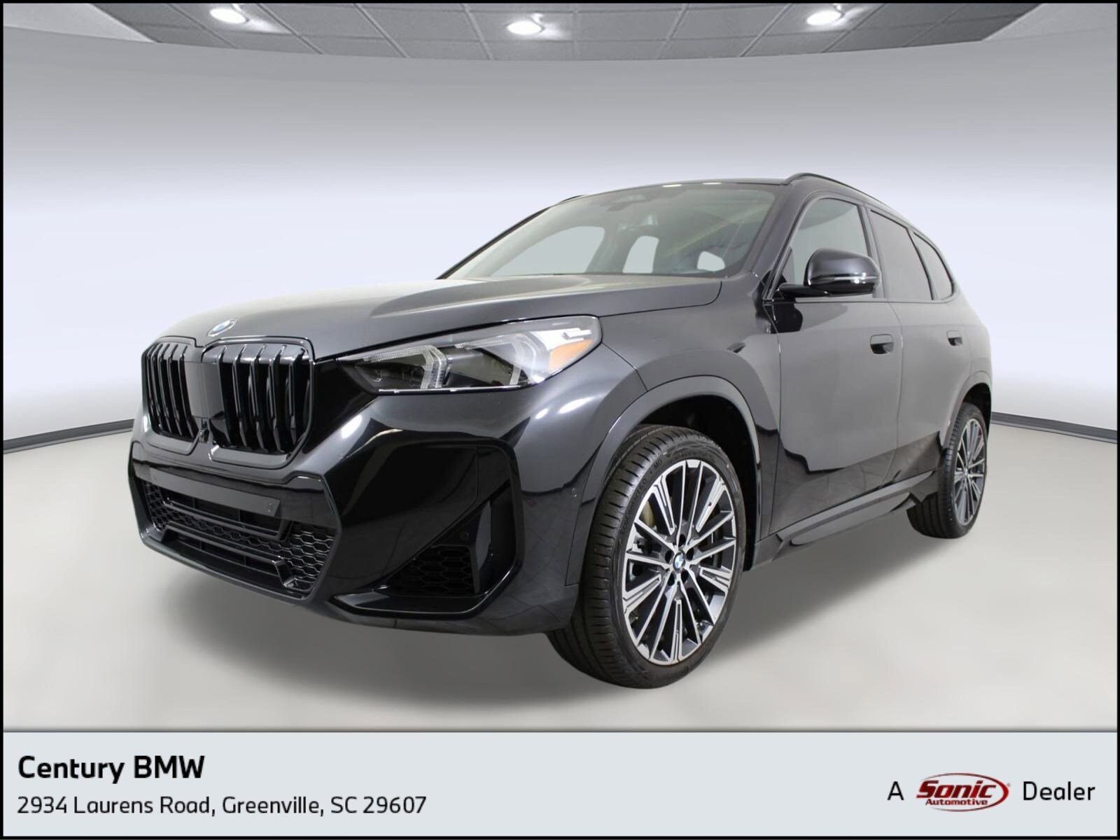 2026 BMW X1 28i's photo
