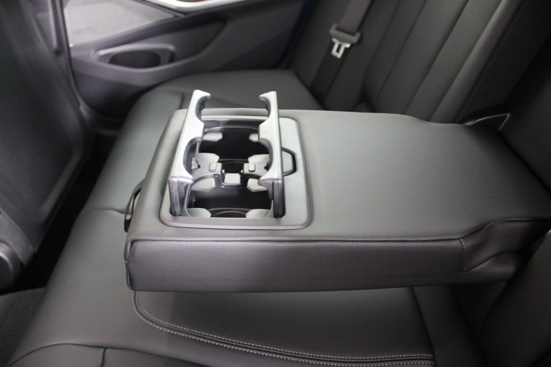 2026 BMW 3 Series 330i - Photo 19