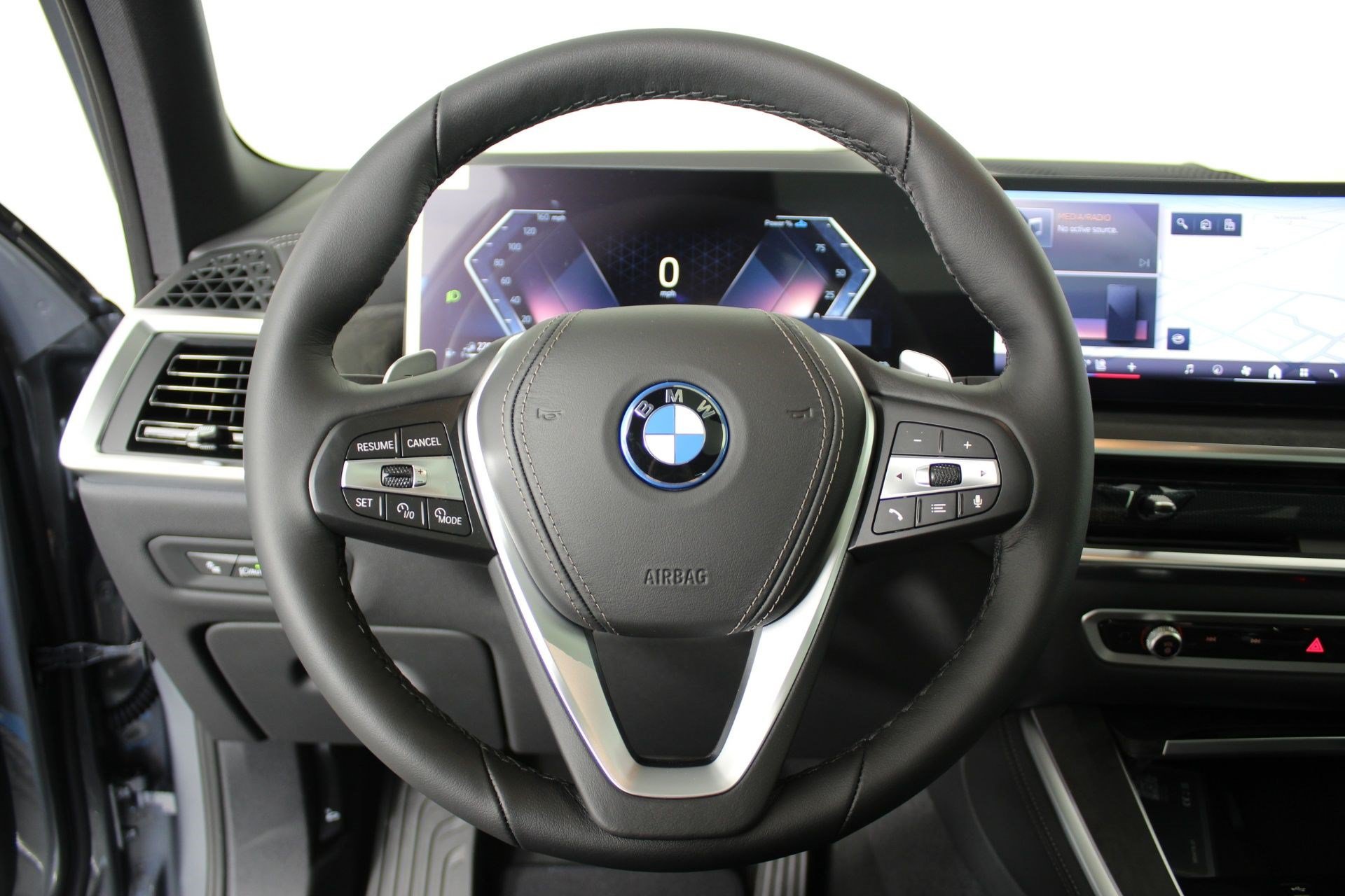 2026 BMW X5 50e - Photo 15