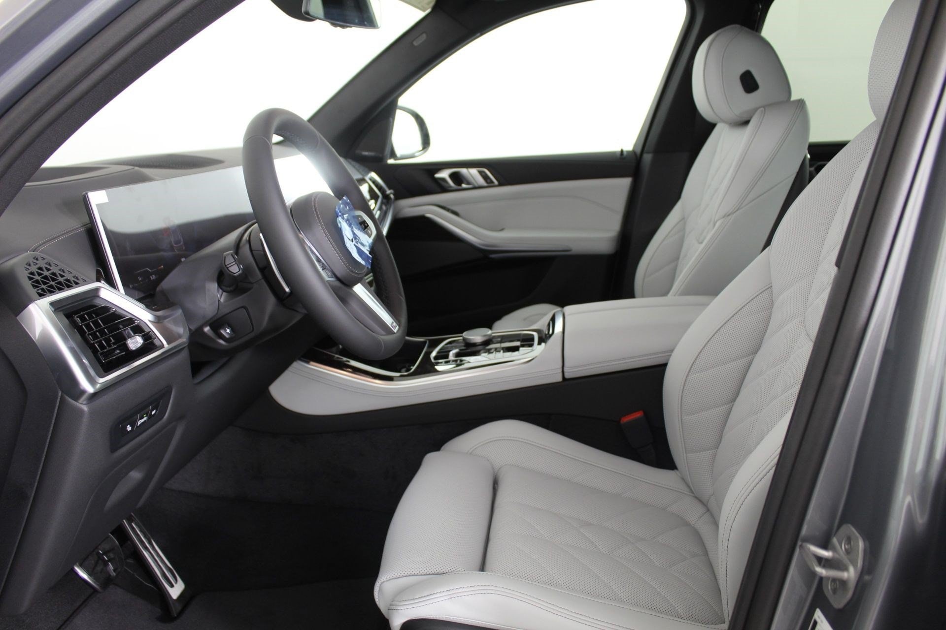 2026 BMW X5 40i - Photo 24