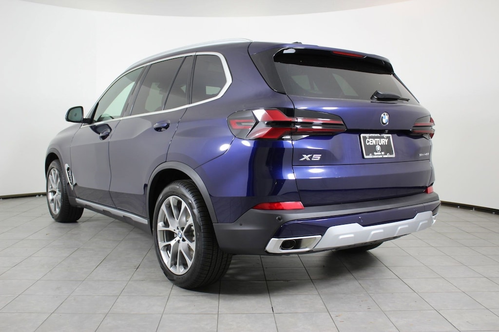 New 2026 BMW X5 sDrive40i SUV