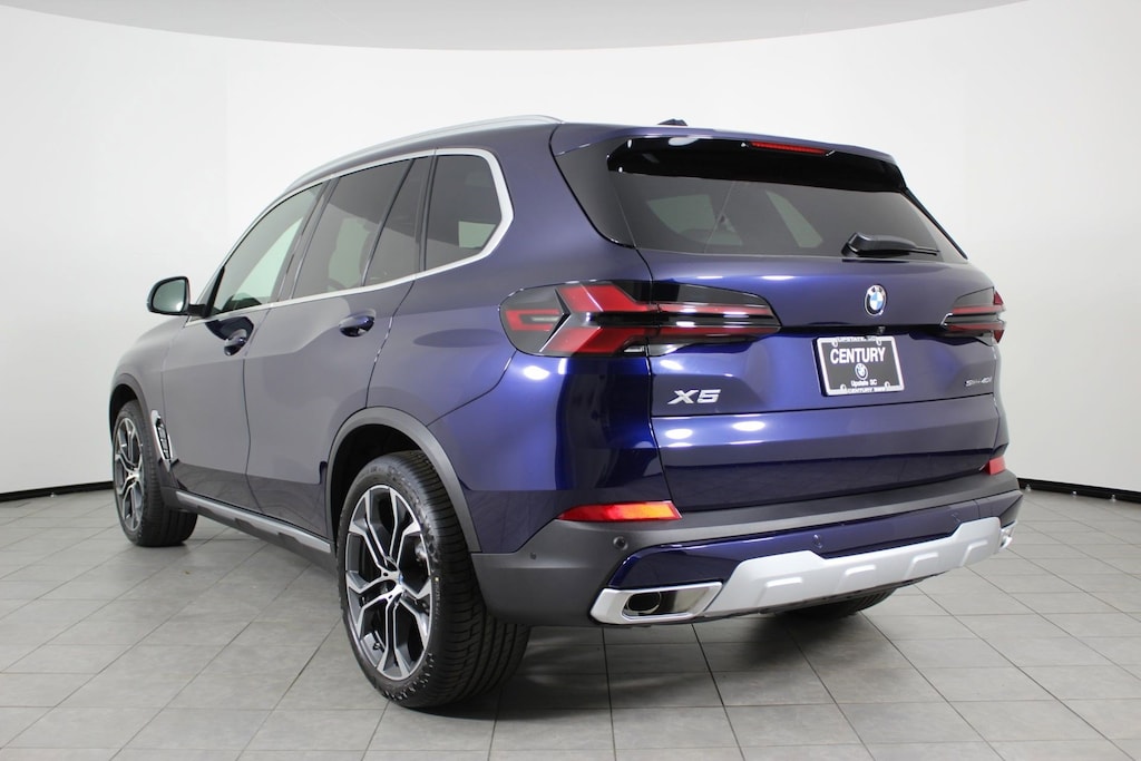 New 2026 BMW X5 sDrive40i SUV