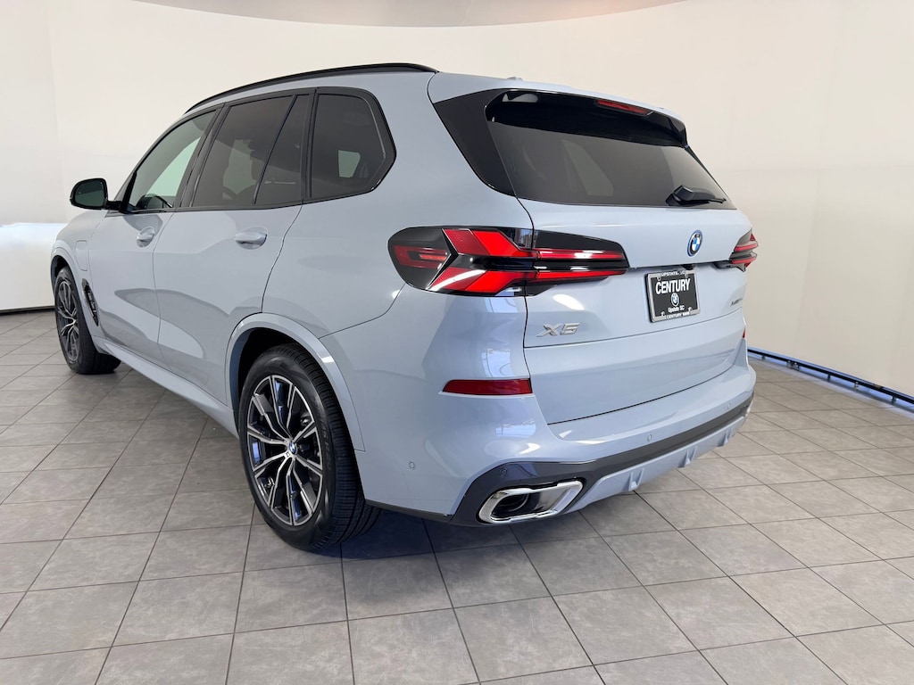 New 2026 BMW X5 PHEV xDrive50e SUV