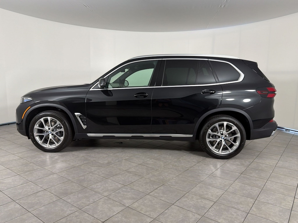 New 2026 BMW X5 sDrive40i SUV