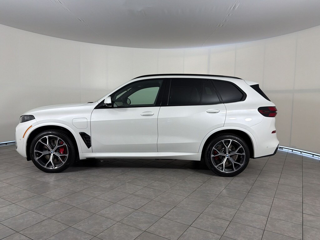 New 2026 BMW X5 PHEV xDrive50e SUV