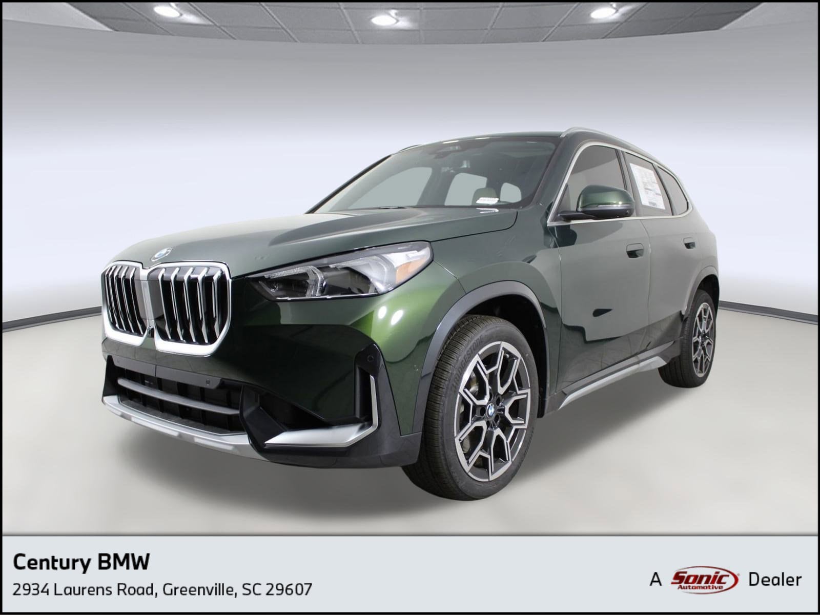 2025 BMW X1 28i's photo