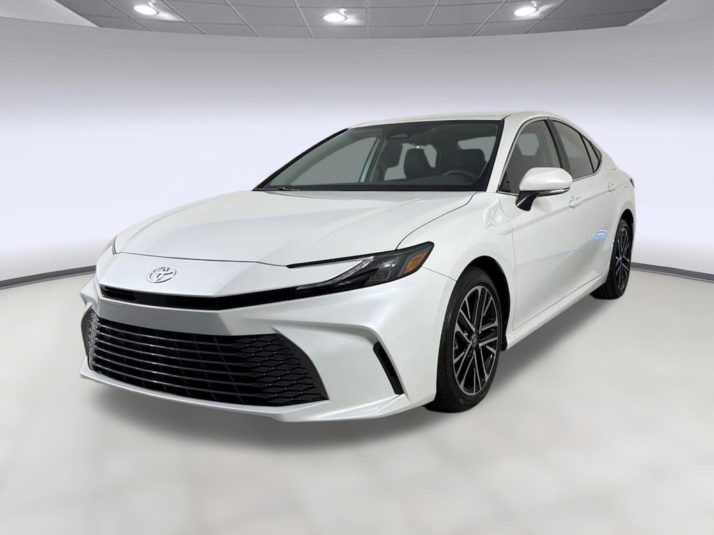Used 2025 Toyota Camry XLE Sedan