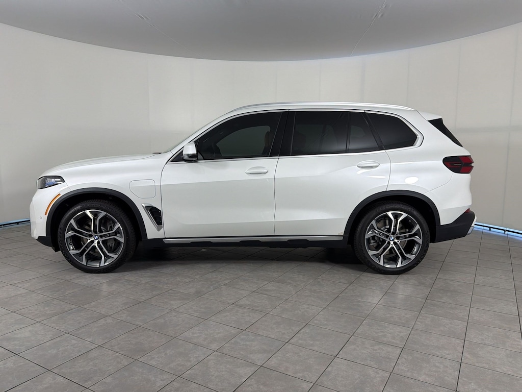 New 2026 BMW X5 PHEV xDrive50e SUV