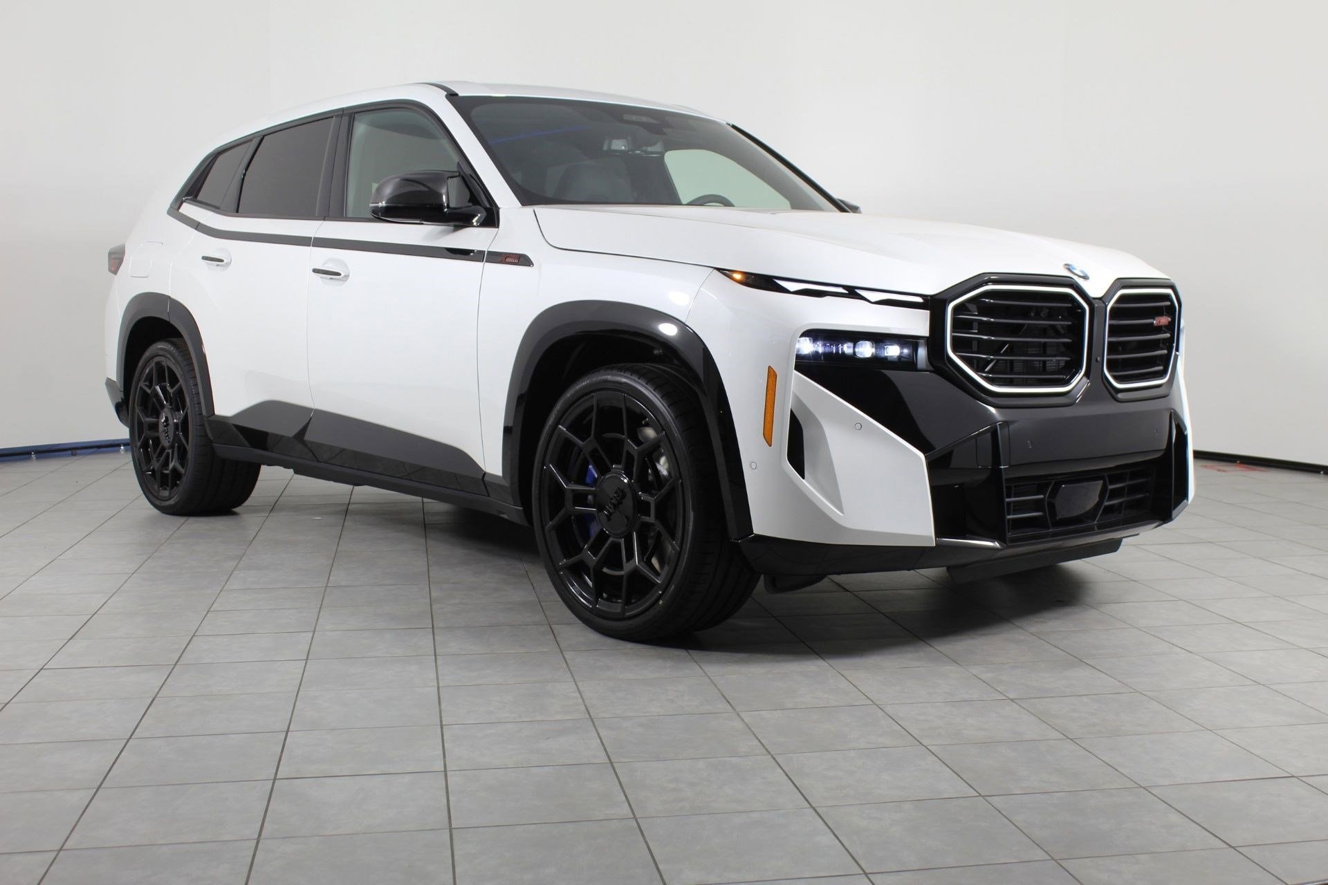 2026 BMW XM Base - Photo 7