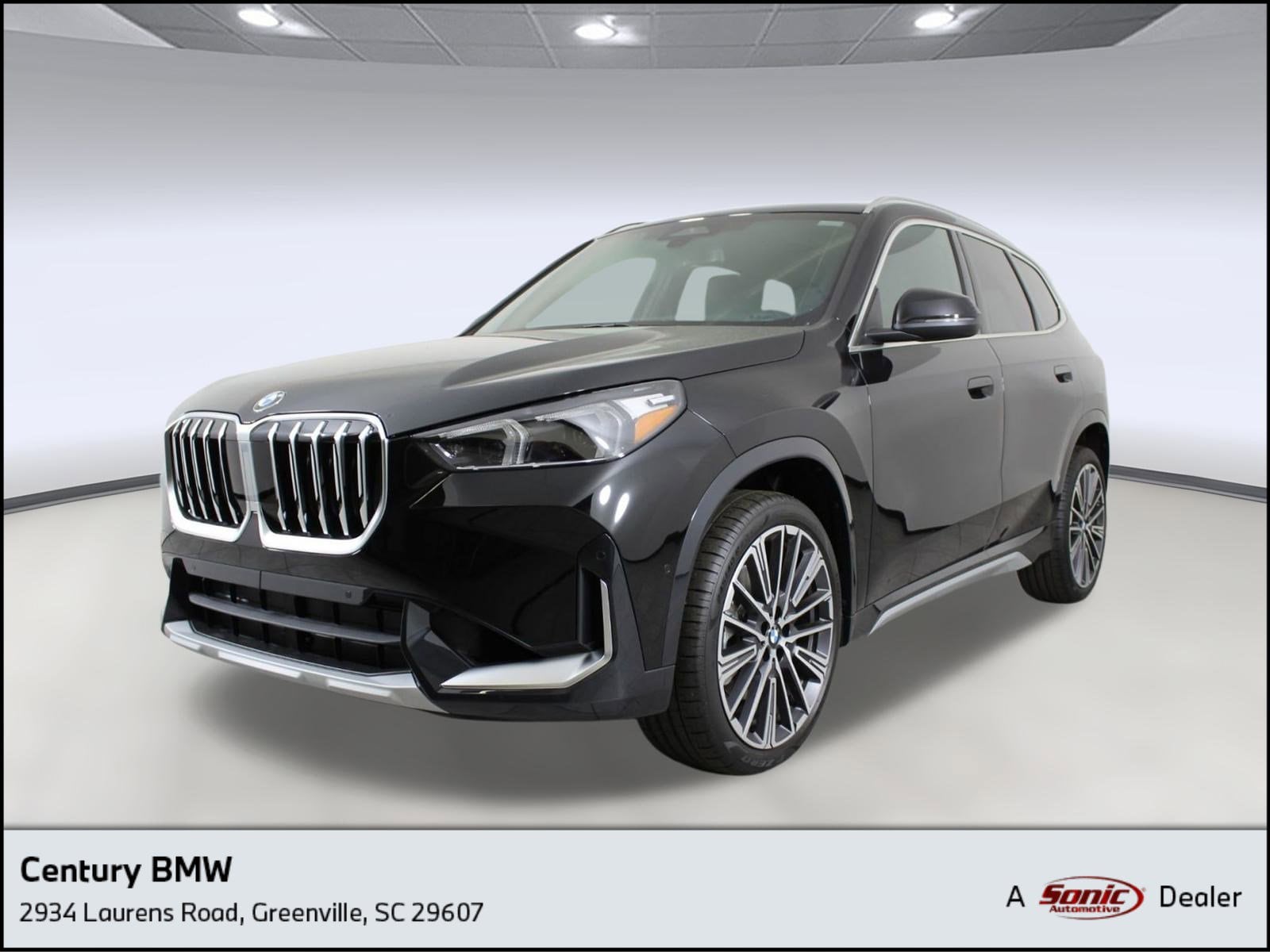 2026 BMW X1 28i's photo