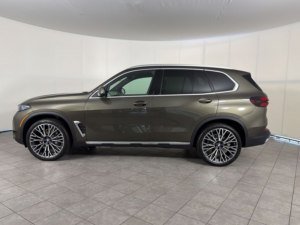 New 2026 BMW X5 xDrive40i SUV