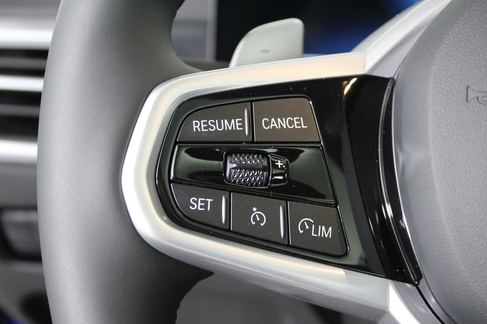2026 BMW 3 Series 330i - Photo 15