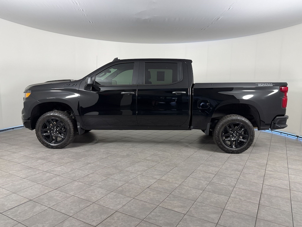 Used 2026 Chevrolet Silverado 1500 Custom Trail Boss Truck Crew Cab