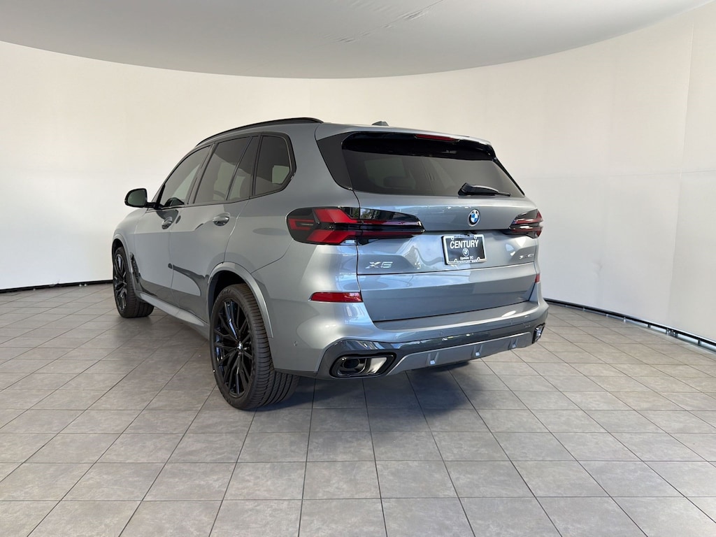 New 2026 BMW X5 sDrive40i SUV