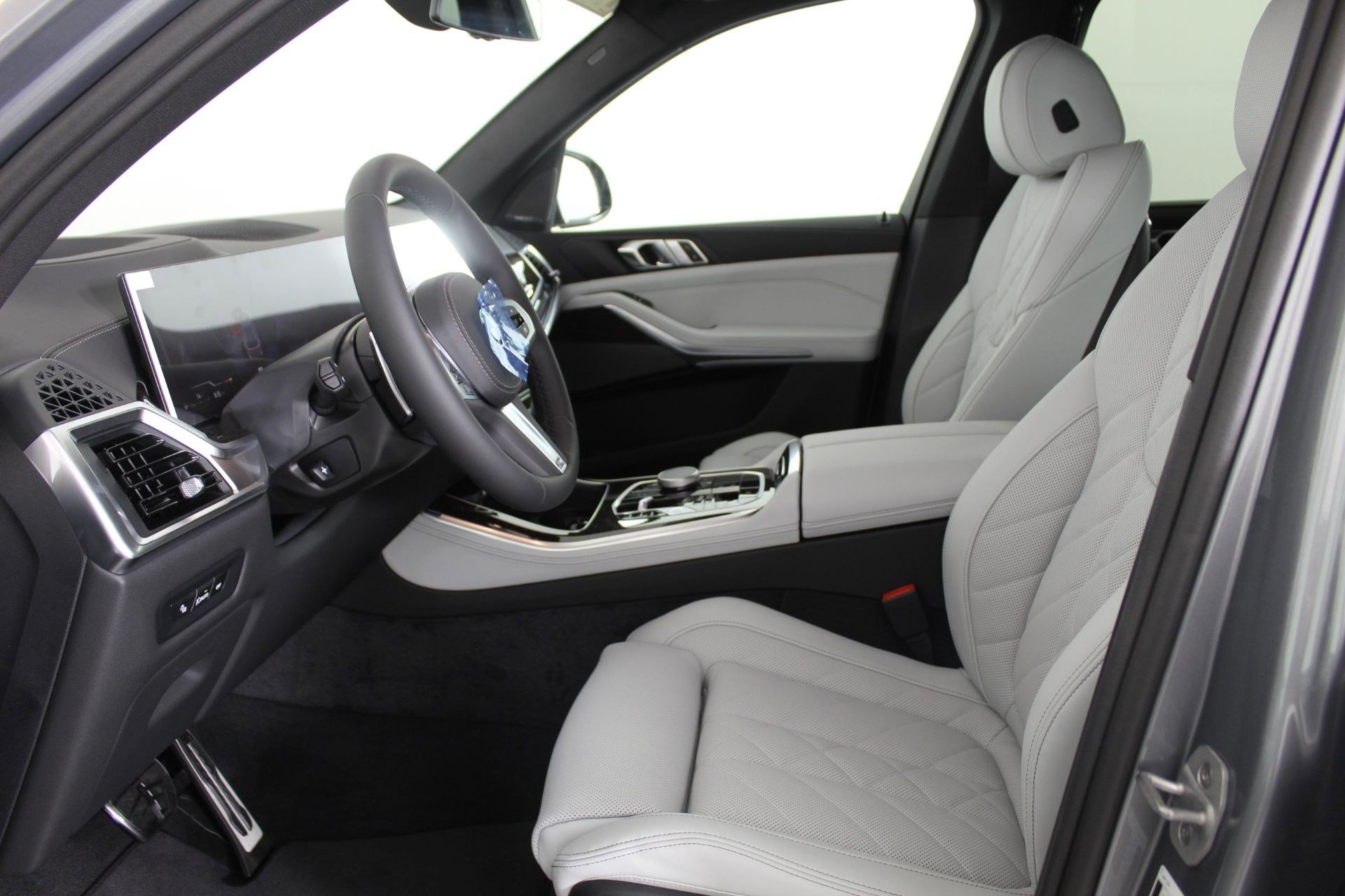 2026 BMW X5 40i - Photo 24