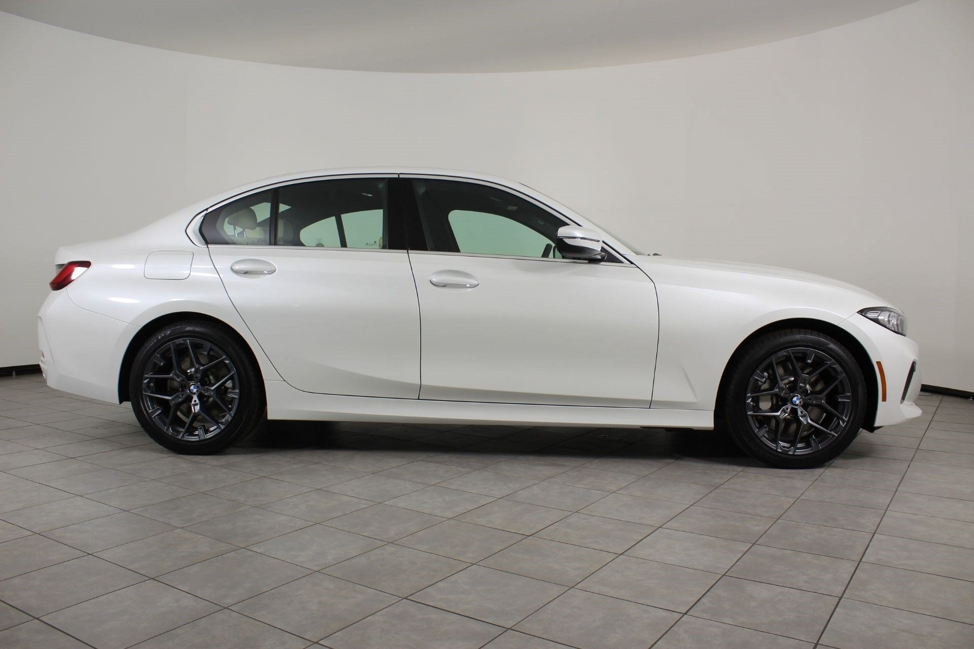 2026 BMW 3 Series 330i - Photo 8