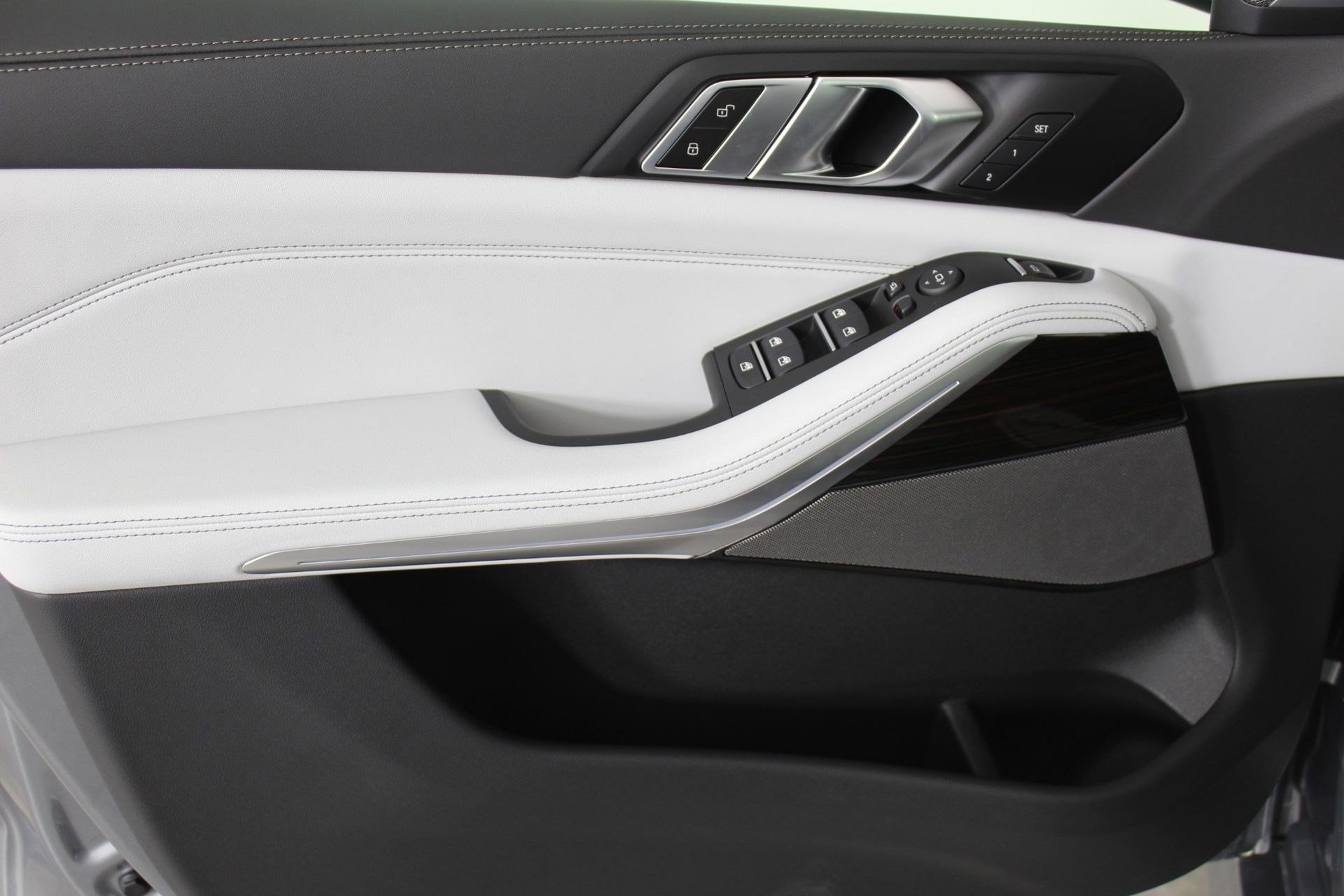 2026 BMW X5 40i - Photo 12