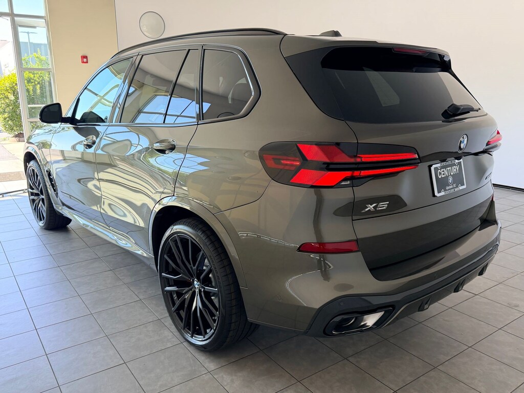New 2026 BMW X5 xDrive40i SUV
