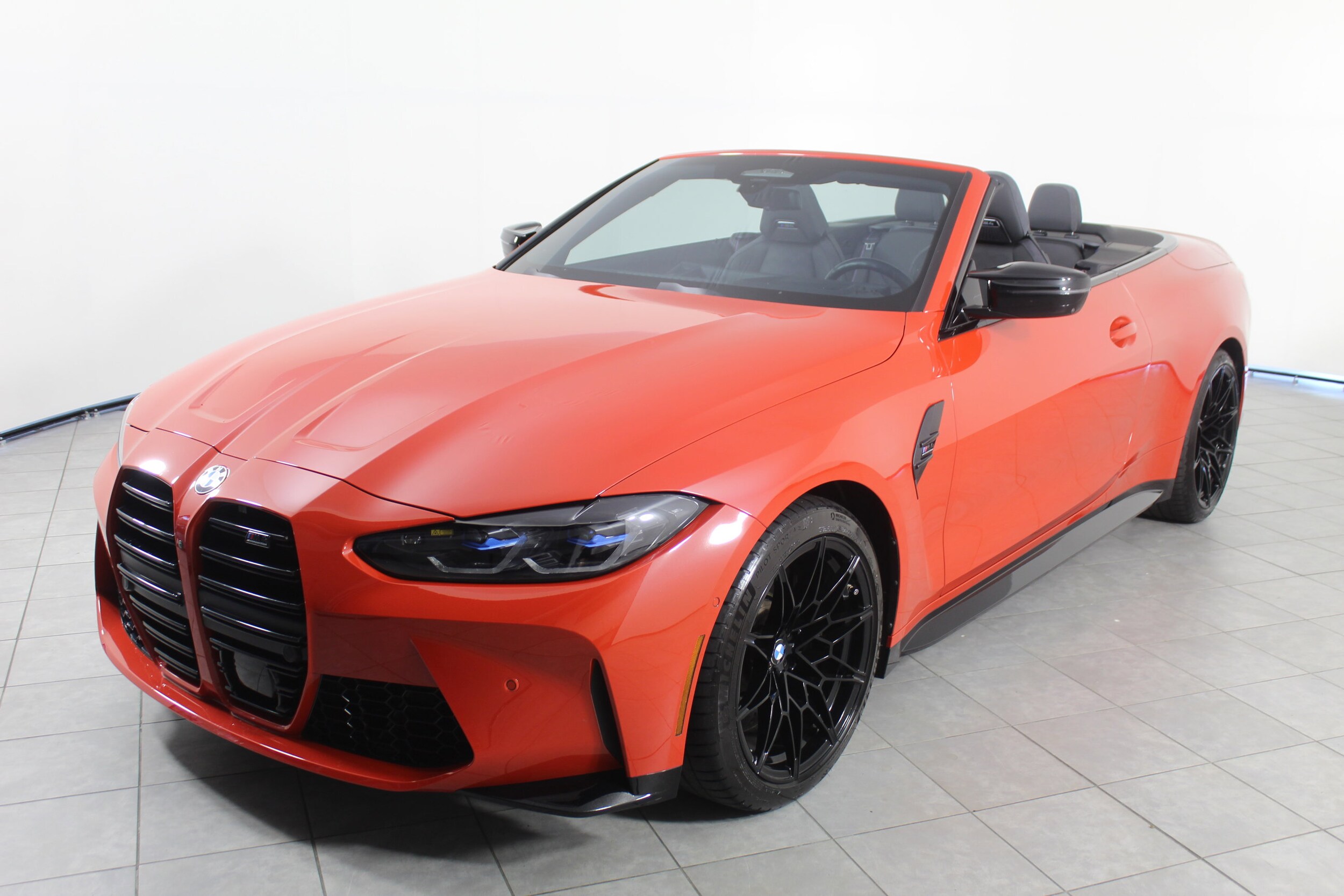 2024 Bmw M4 Competition xDrive Convertible photo 4