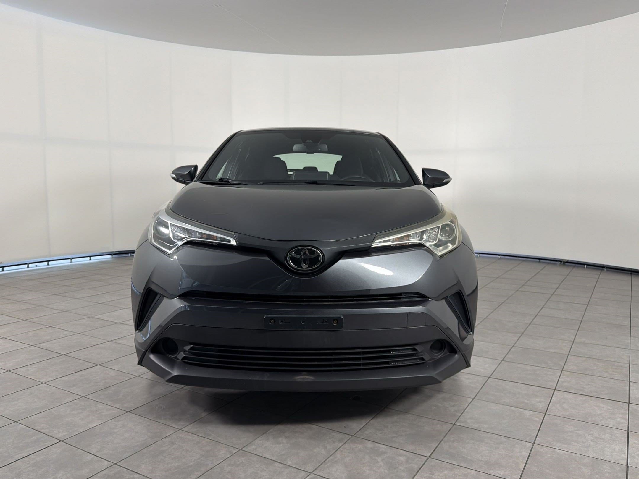 C-HR LE SUV