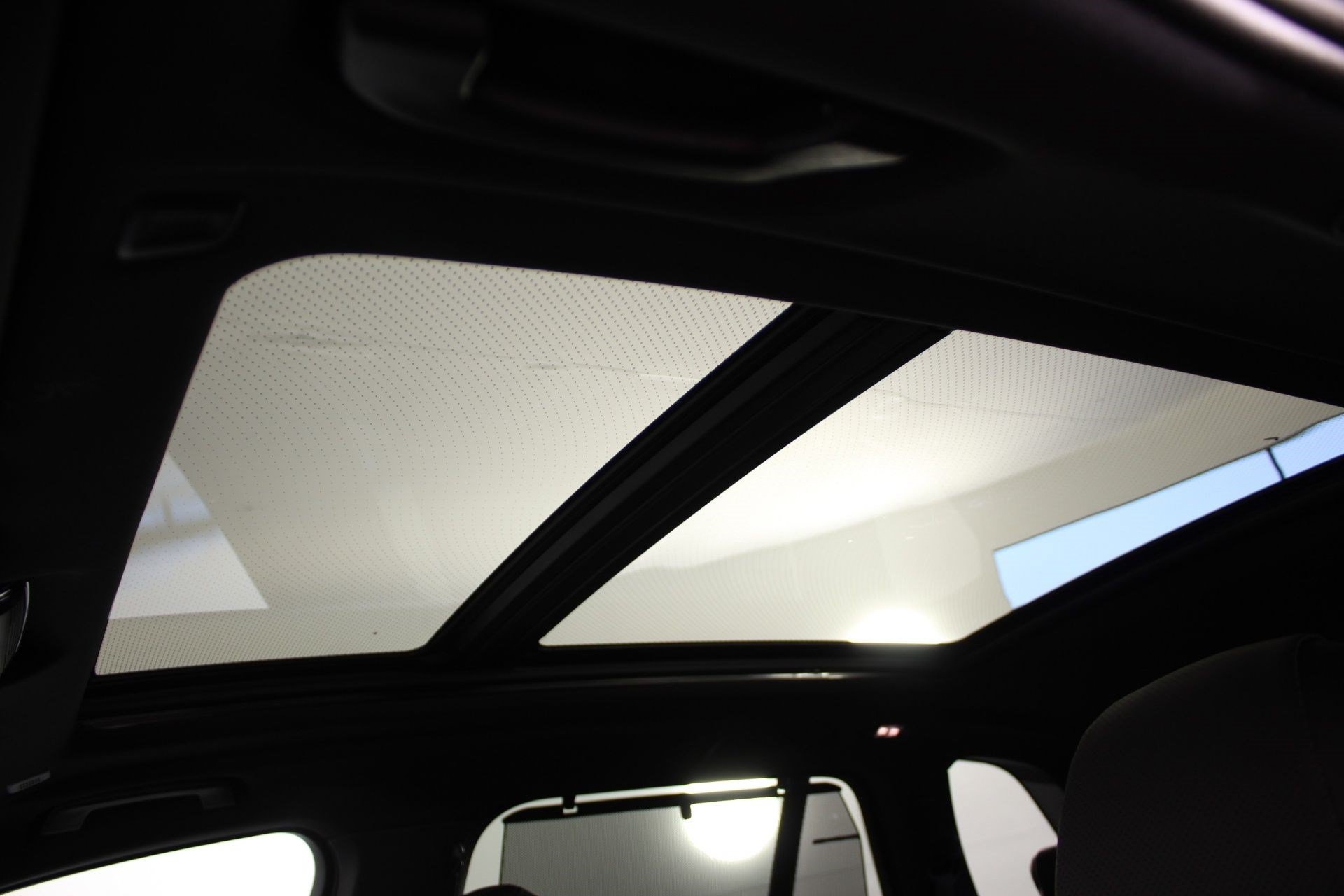 2026 BMW X5 50e - Photo 14