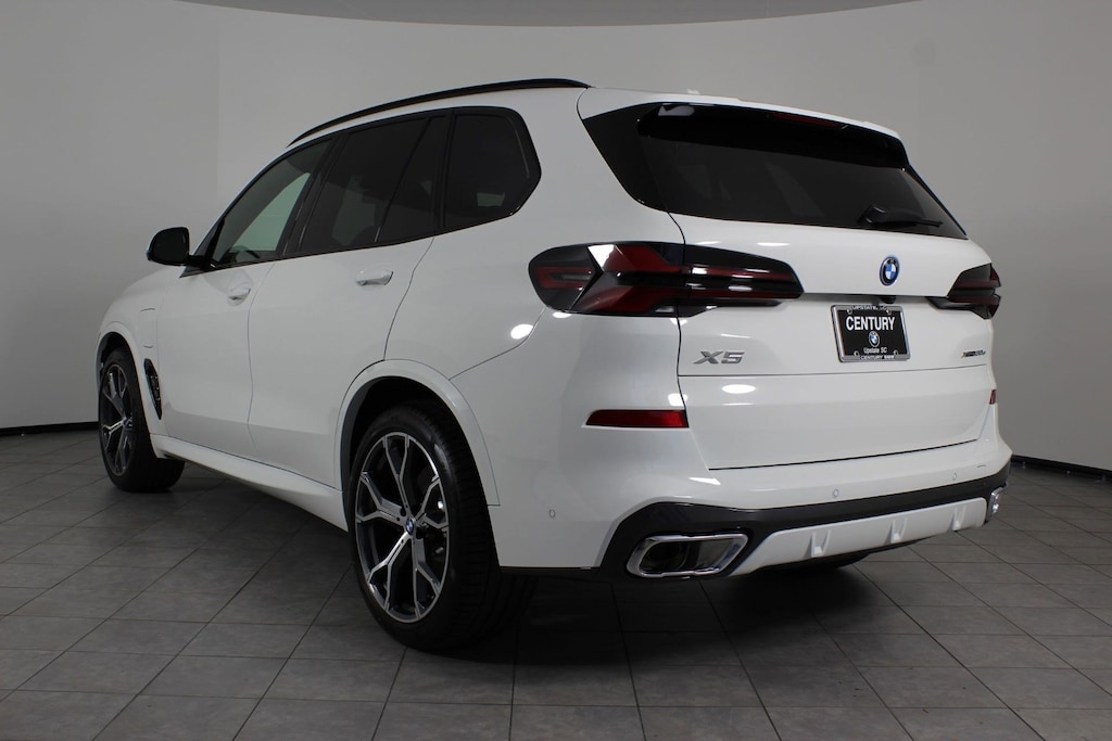 New 2026 BMW X5 PHEV xDrive50e SUV