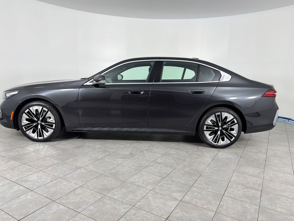 New 2026 BMW 530i Sedan