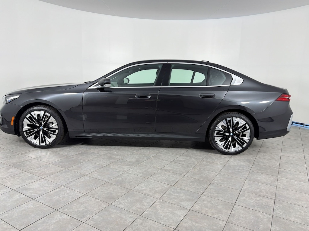 New 2026 BMW 530i Sedan