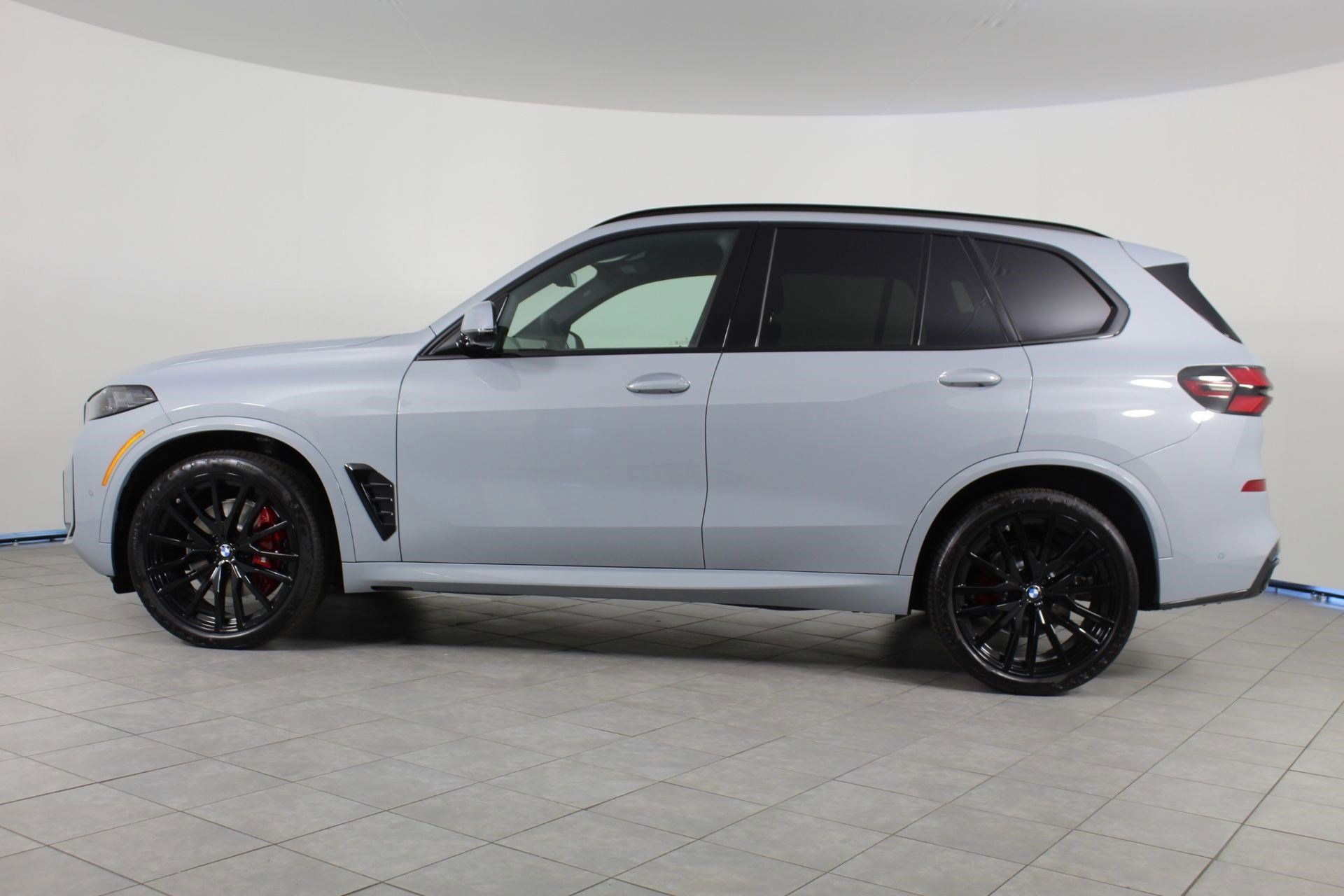 2026 Bmw X5 xDrive40i photo 2