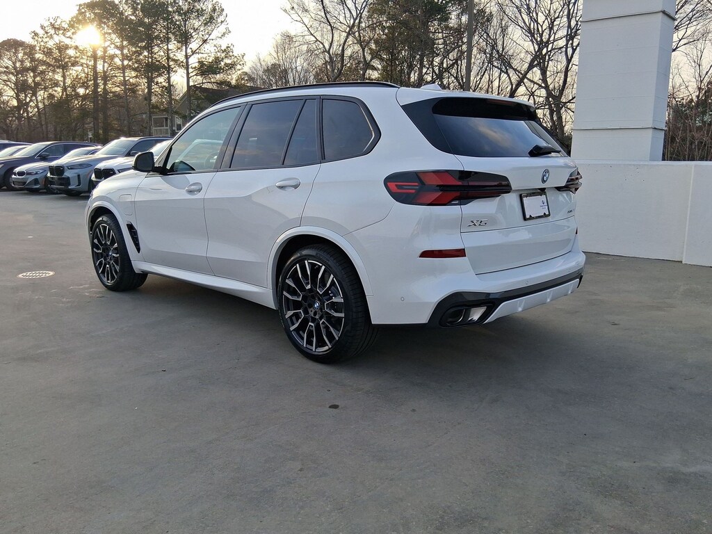 New 2026 BMW X5 PHEV xDrive50e SUV