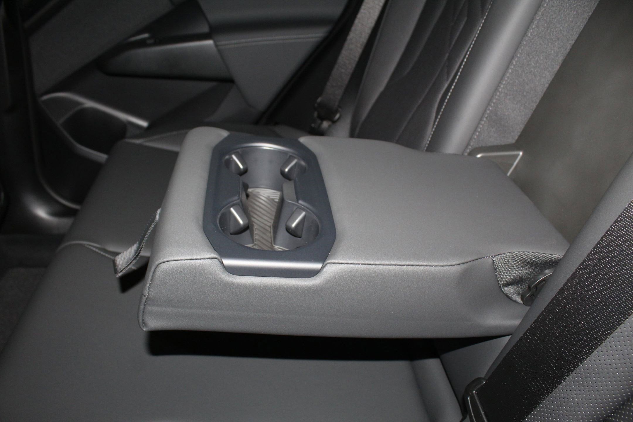 2026 BMW X3 30 - Photo 26