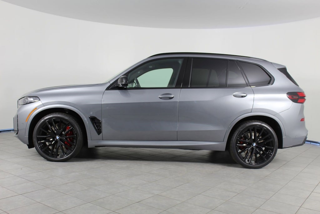 New 2026 BMW X5 M60i SUV