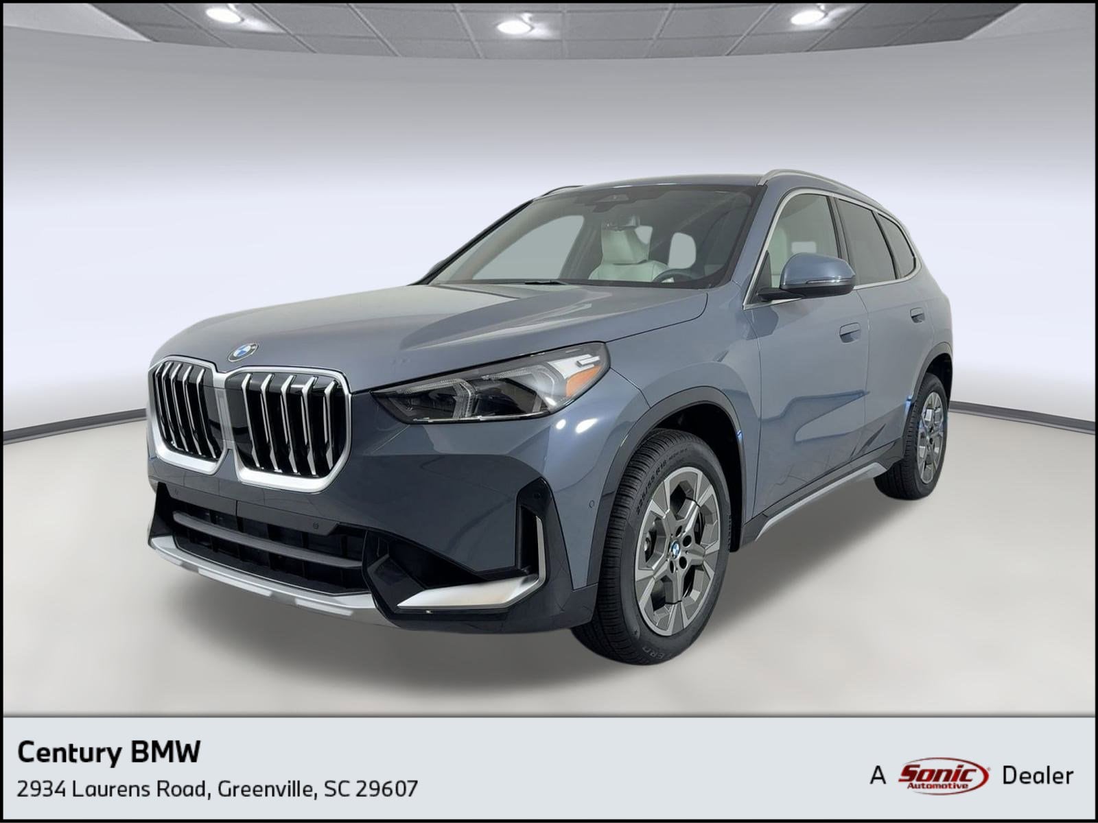 2026 BMW X1 28i's photo