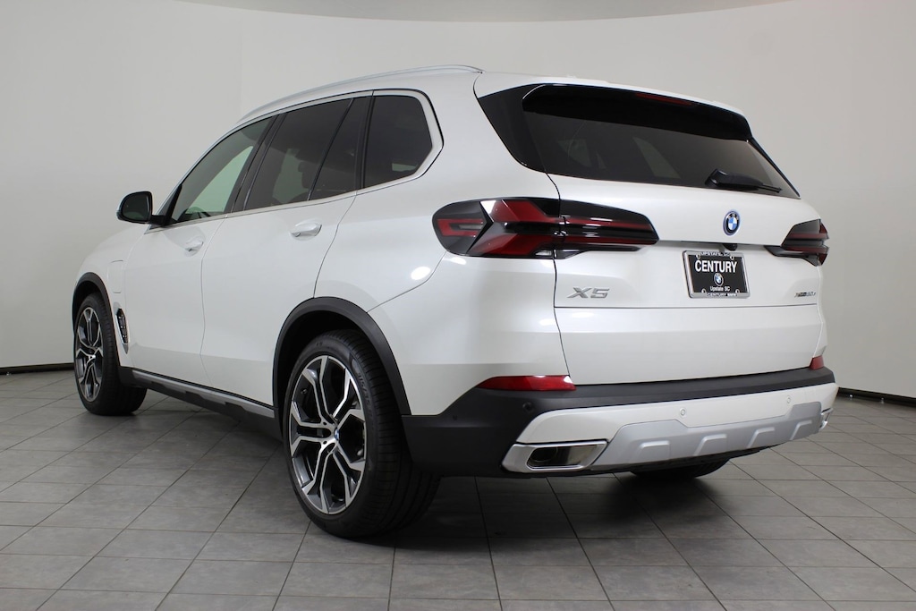 New 2026 BMW X5 PHEV xDrive50e SUV