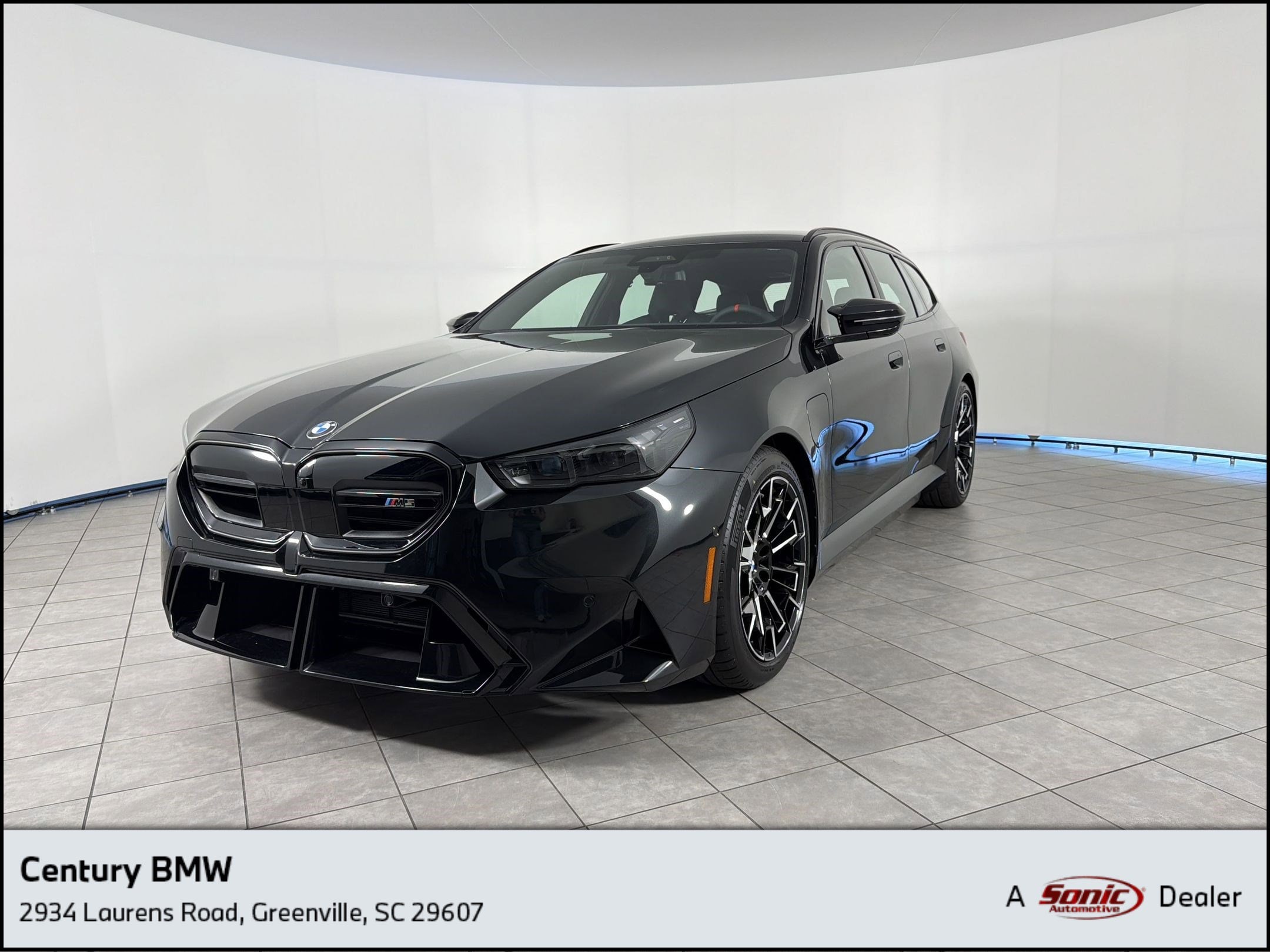 2027 BMW M5 M5 Touring's photo