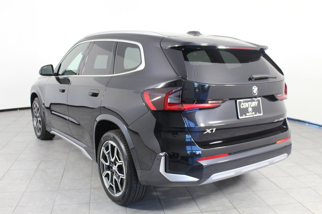 New 2025 BMW X1 xDrive28i SUV