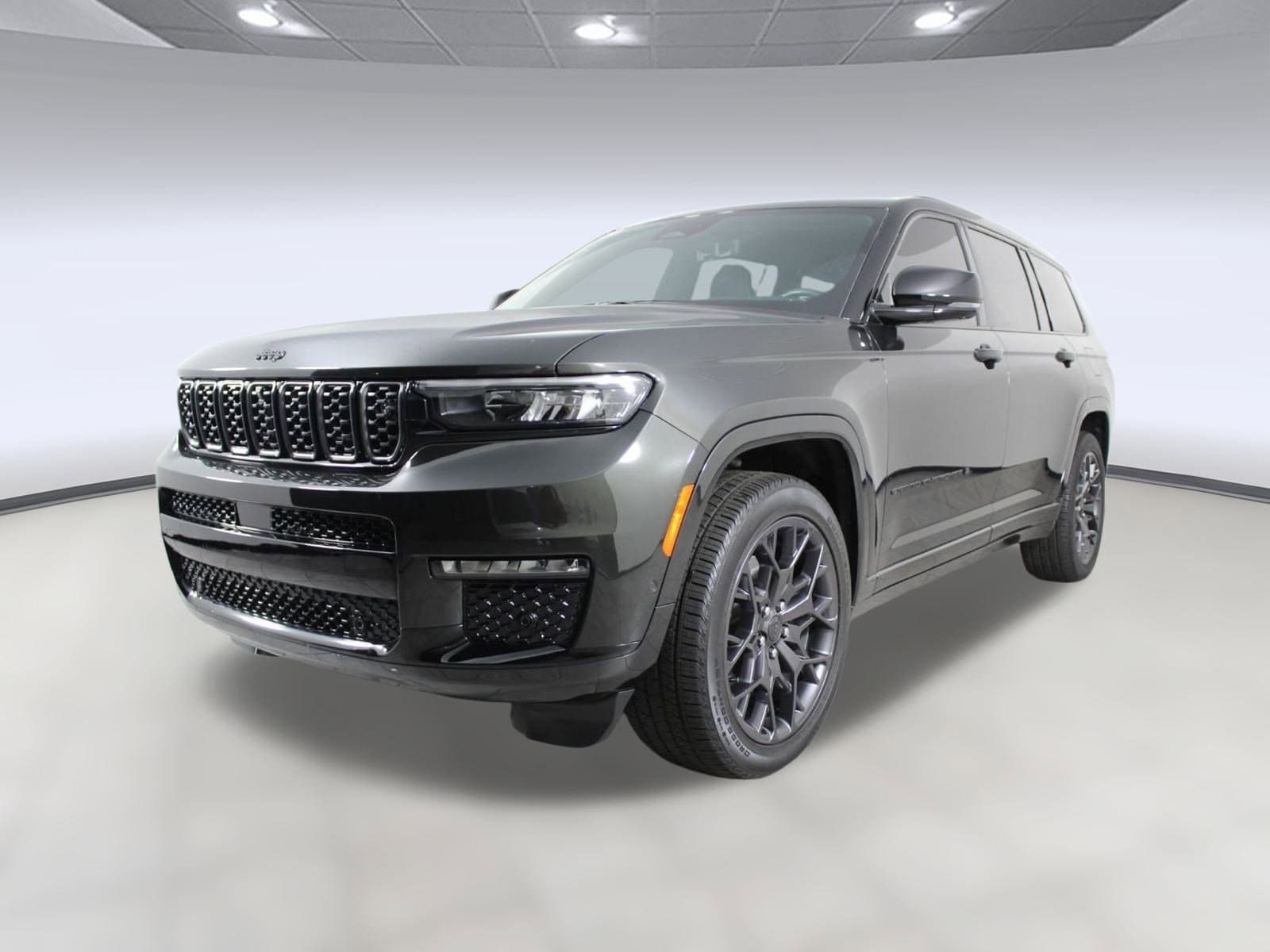 2024 Jeep Grand Cherokee L Summit's photo