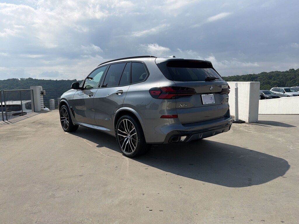 New 2026 BMW X5 xDrive40i SUV