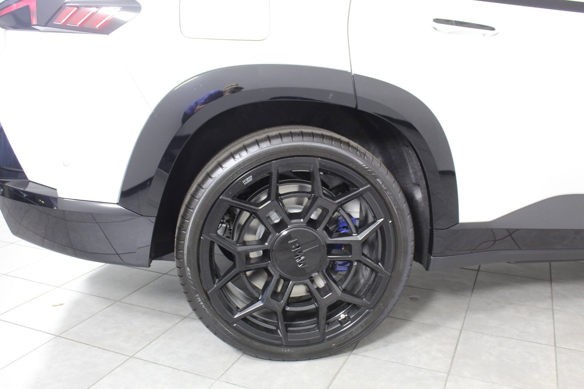 2026 BMW XM Base - Photo 10