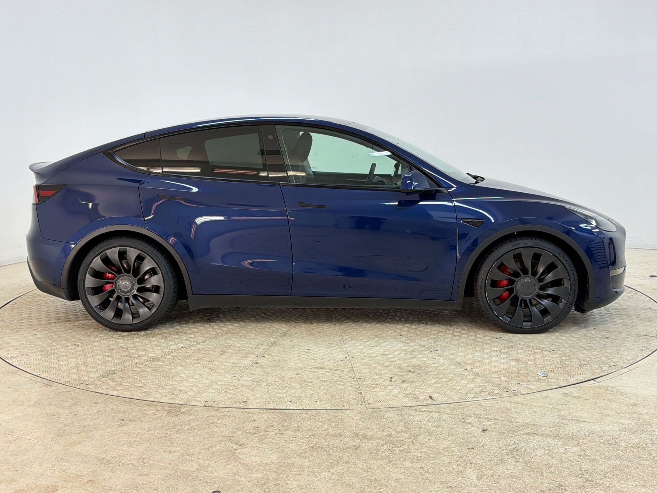 Model Y Performance SUV