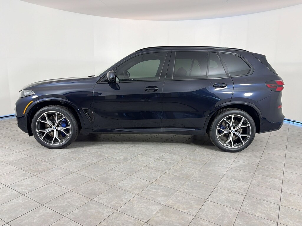New 2026 BMW X5 sDrive40i SUV