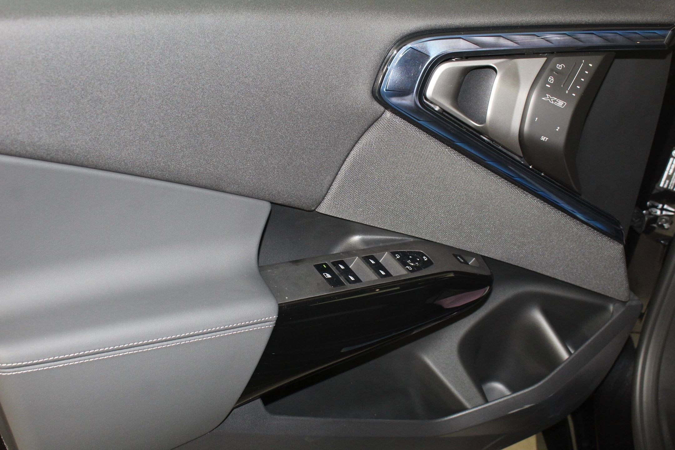 2026 BMW X3 30 - Photo 11