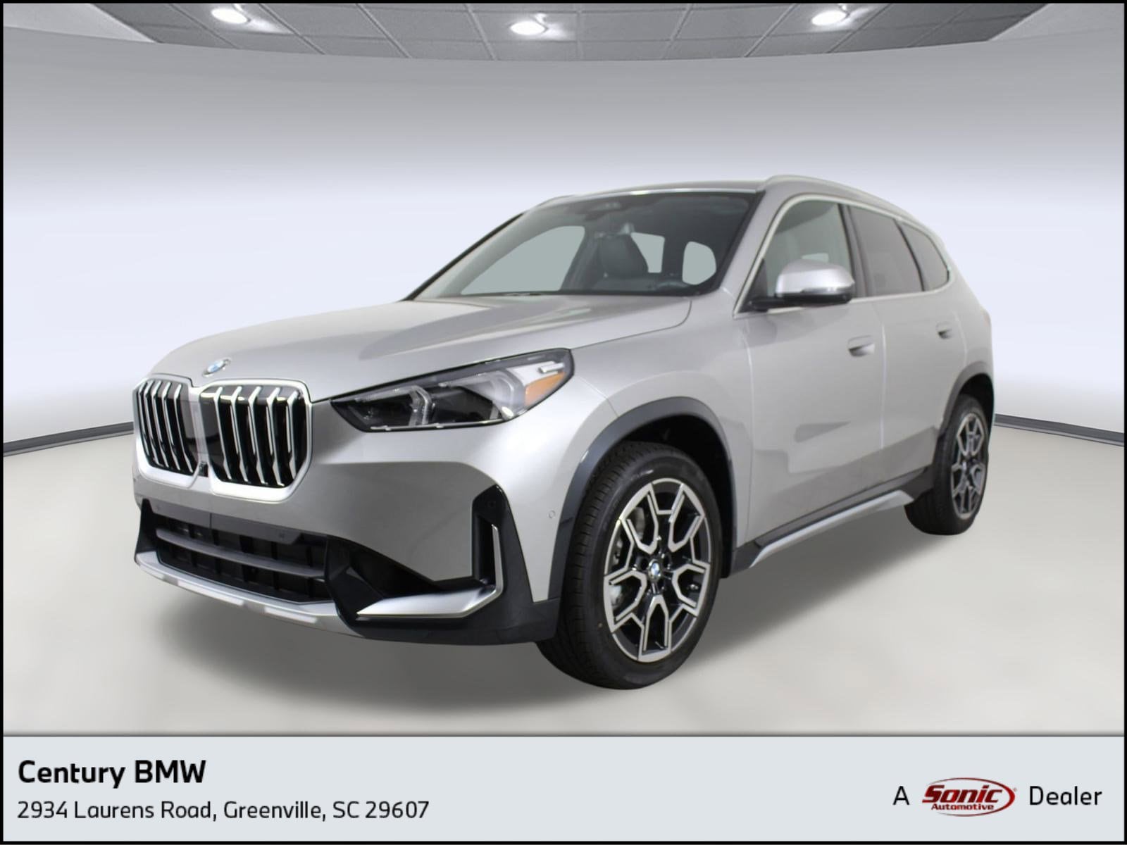 2026 BMW X1 28i's photo