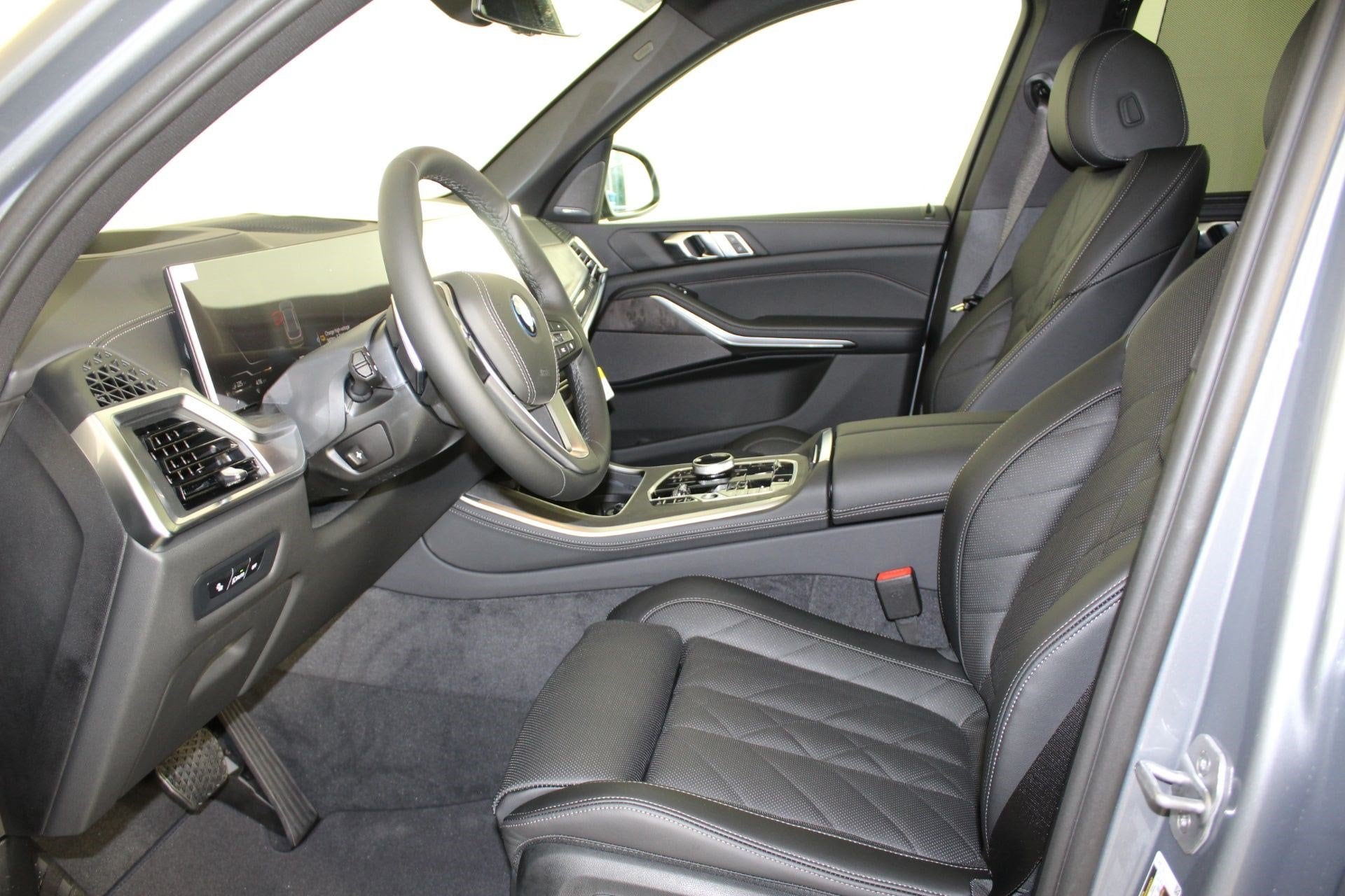 2026 BMW X5 50e - Photo 23