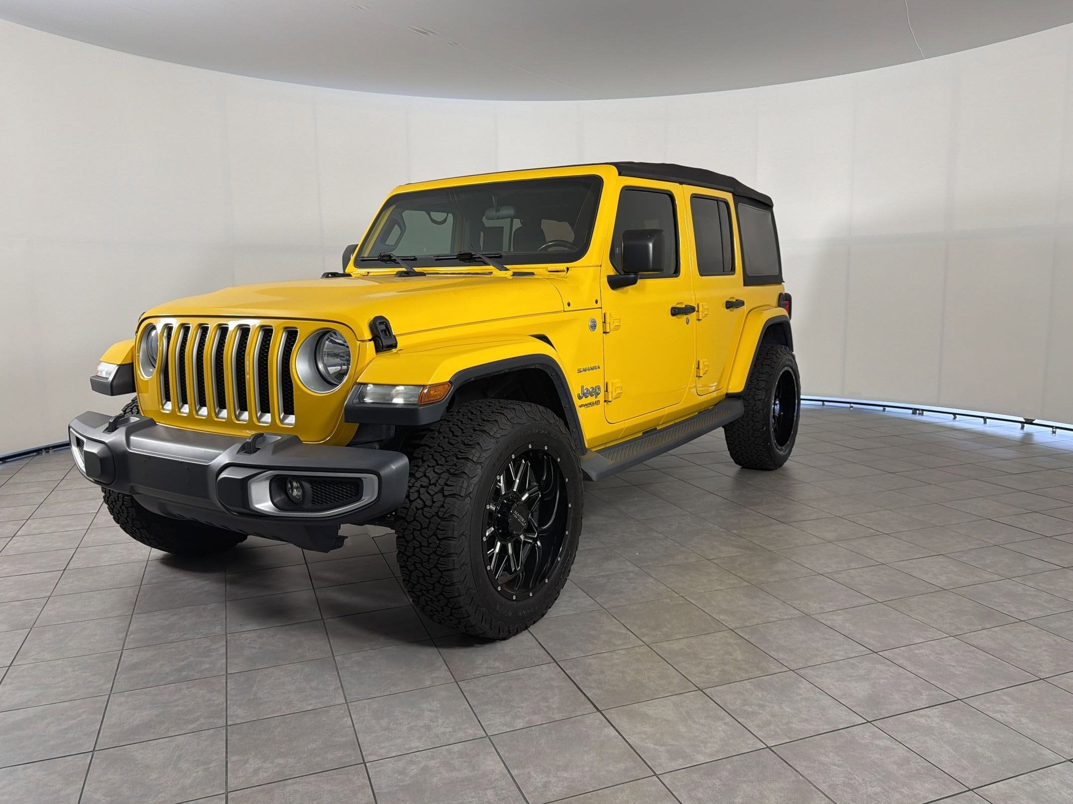2019 Jeep Wrangler Sahara's photo