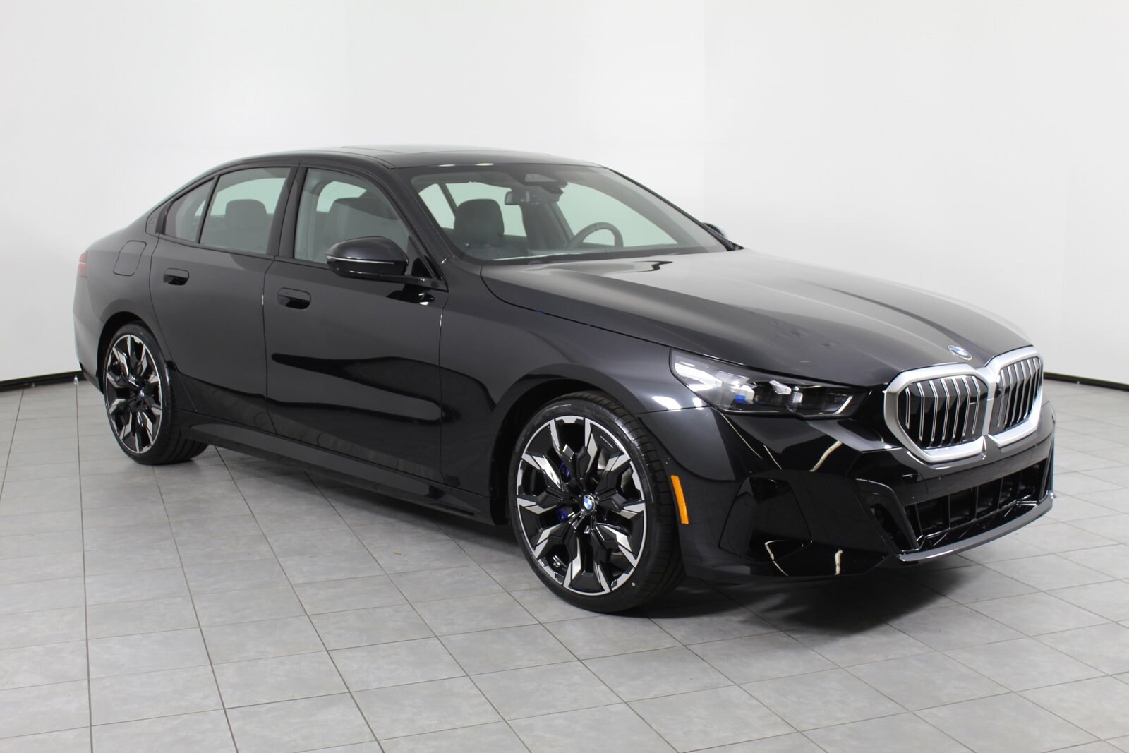 2025 Bmw 530i photo 2