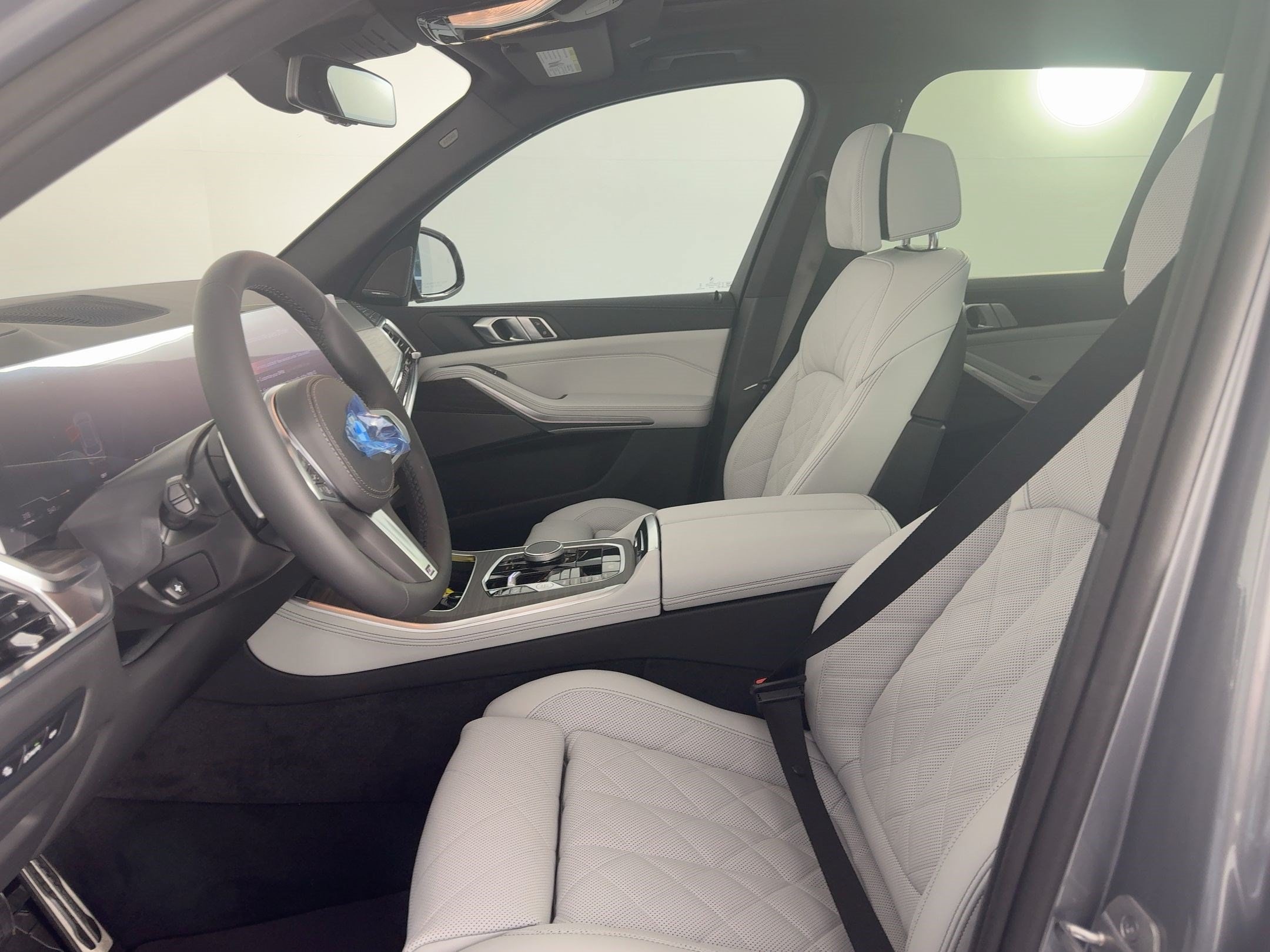 2026 BMW X5 40i - Photo 24