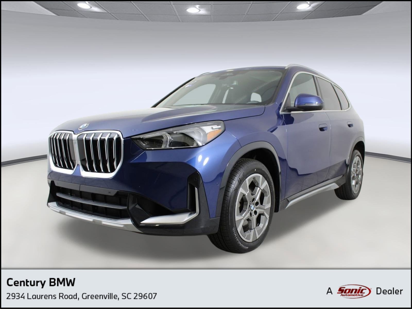 2025 BMW X1 28i's photo