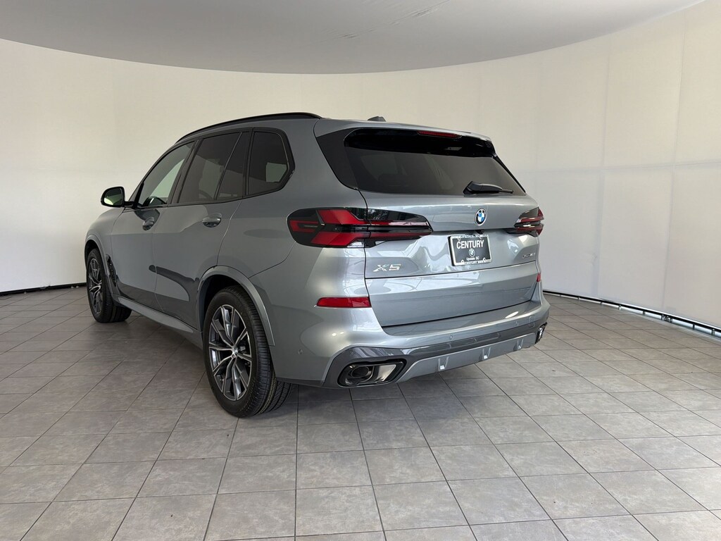 New 2026 BMW X5 xDrive40i SUV