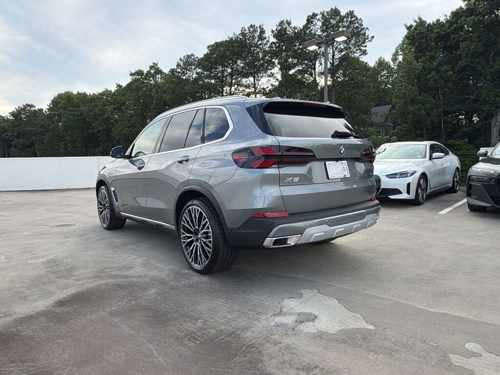 New 2026 BMW X5 xDrive40i SUV